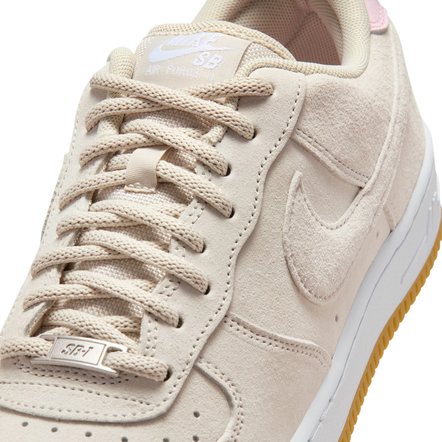 Nike SB Air Force 1 – DLX