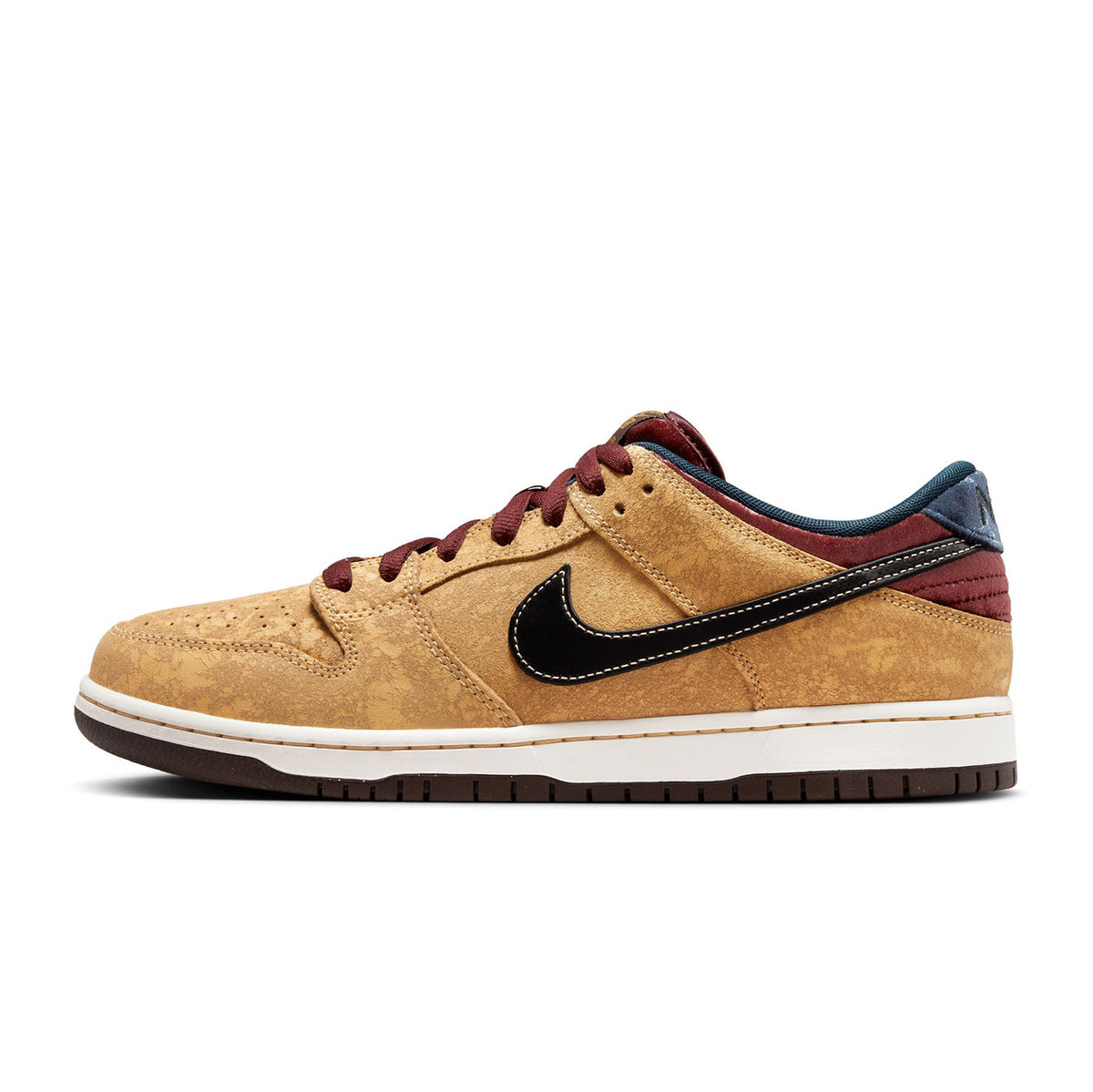 Nike SB "City of Cinema" Dunk Low Pro