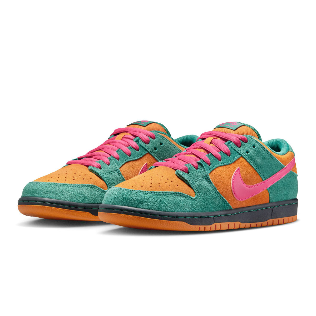Nike SB Dunk Low Pro