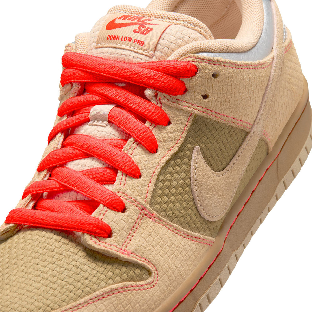 Nike SB Dunk Low Pro