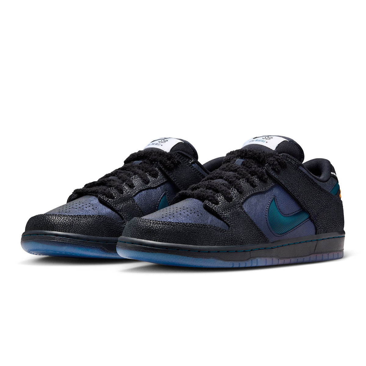 Nike SB X Bluetile Dunk Low Pro