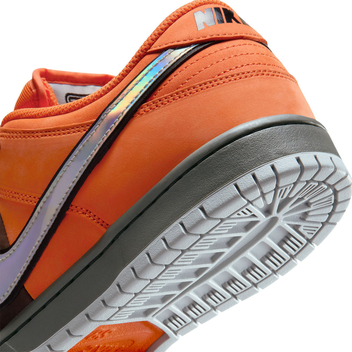 Nike SB "Fast Pass" Dunk Low Pro